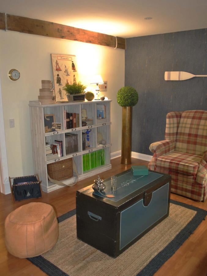 La Petite Hermine B&B Stoneham Exteriör bild